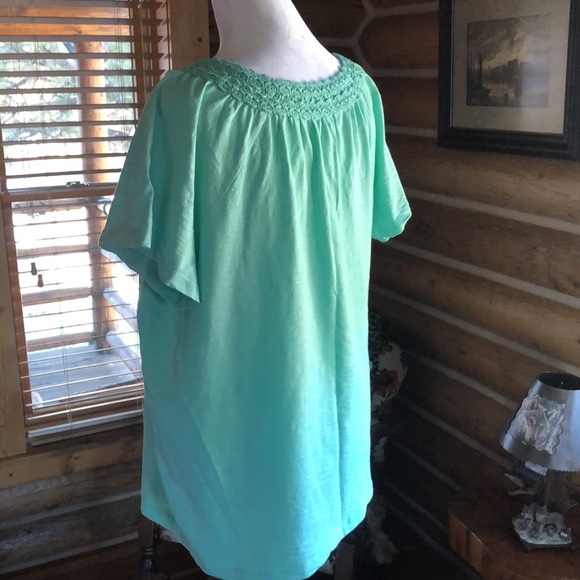 JM Collection Women Sage Green T-shirt - Picture 2 of 11